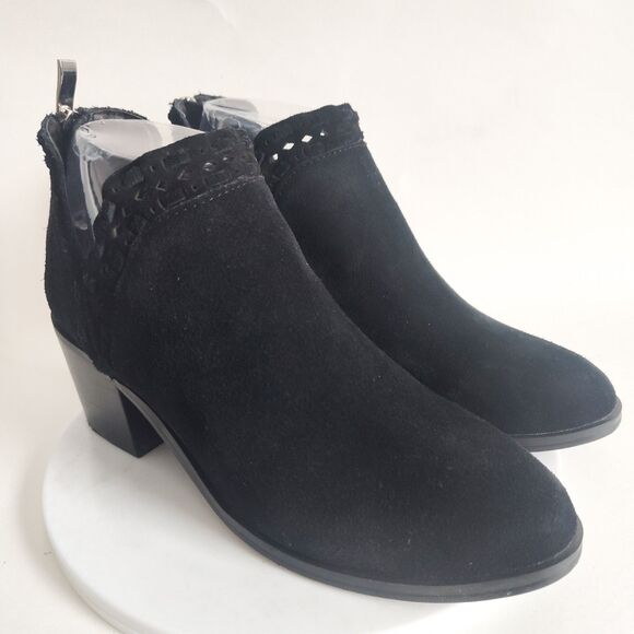 Steve Madden Java Suede Black Ankle Boots Size 6 Laser Cut Design V-Cut Side Zip - Picture 2 of 10